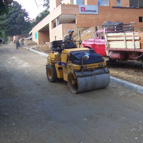 Pavimentacion vias Conjunto Monteazul - Bogota